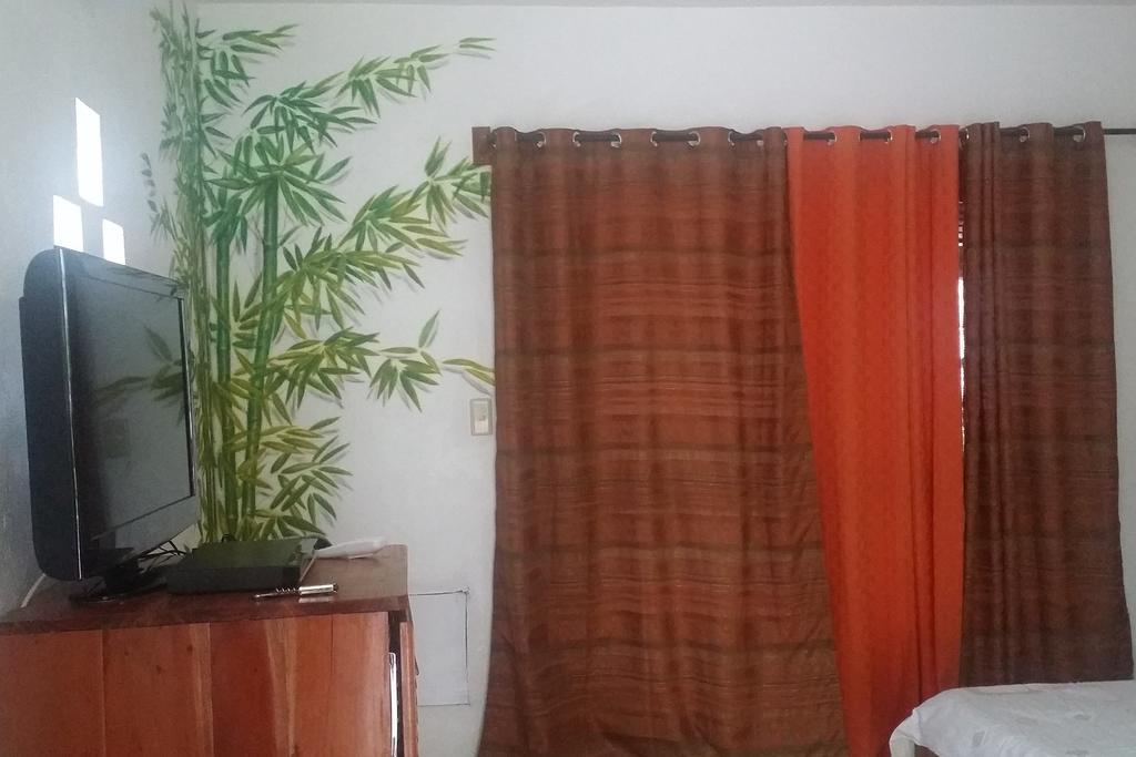 Bamboo Bungalows Resthouse Balabag  Pokoj fotografie