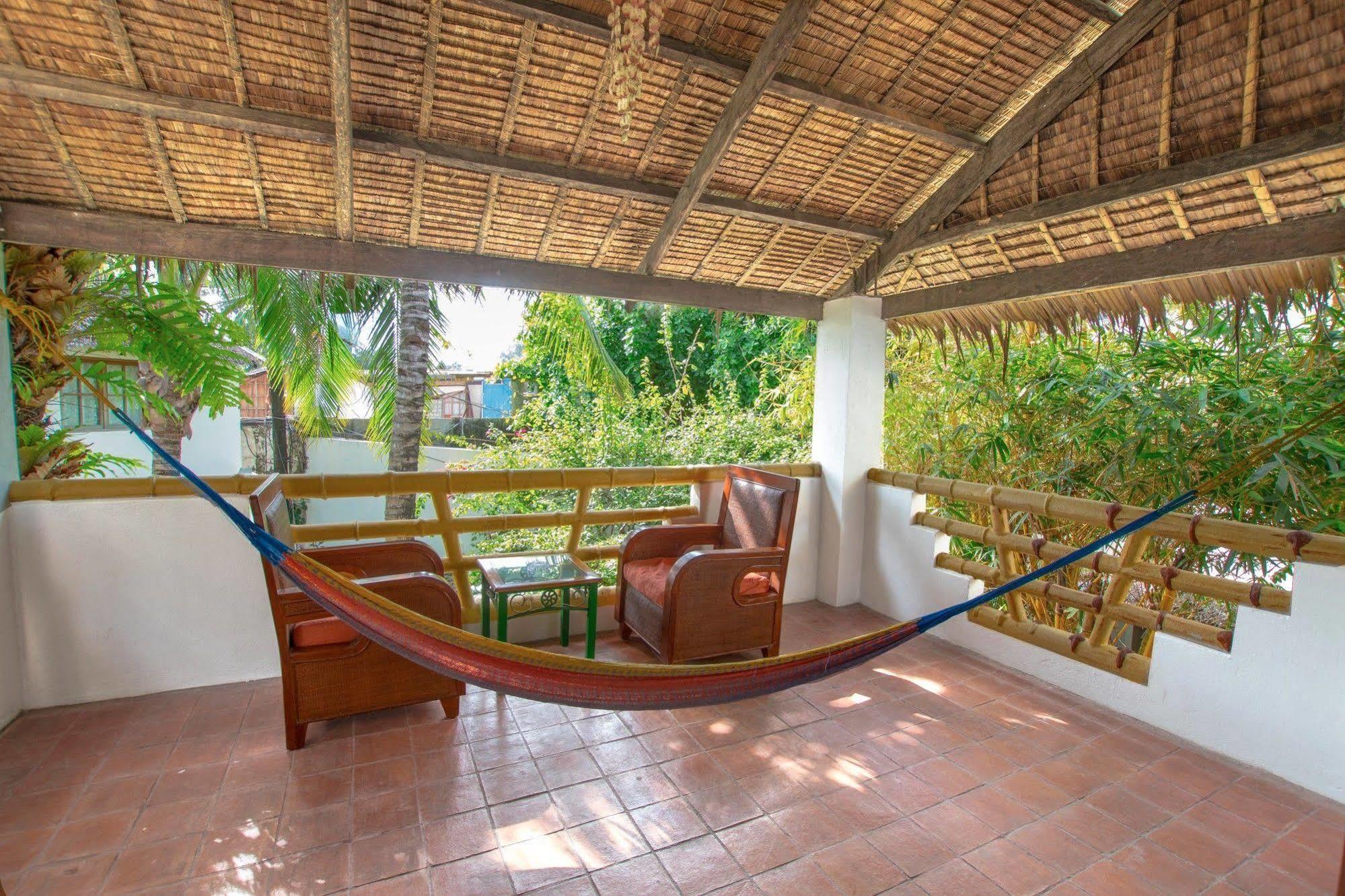 Bamboo Bungalows Resthouse Balabag  Exteriér fotografie