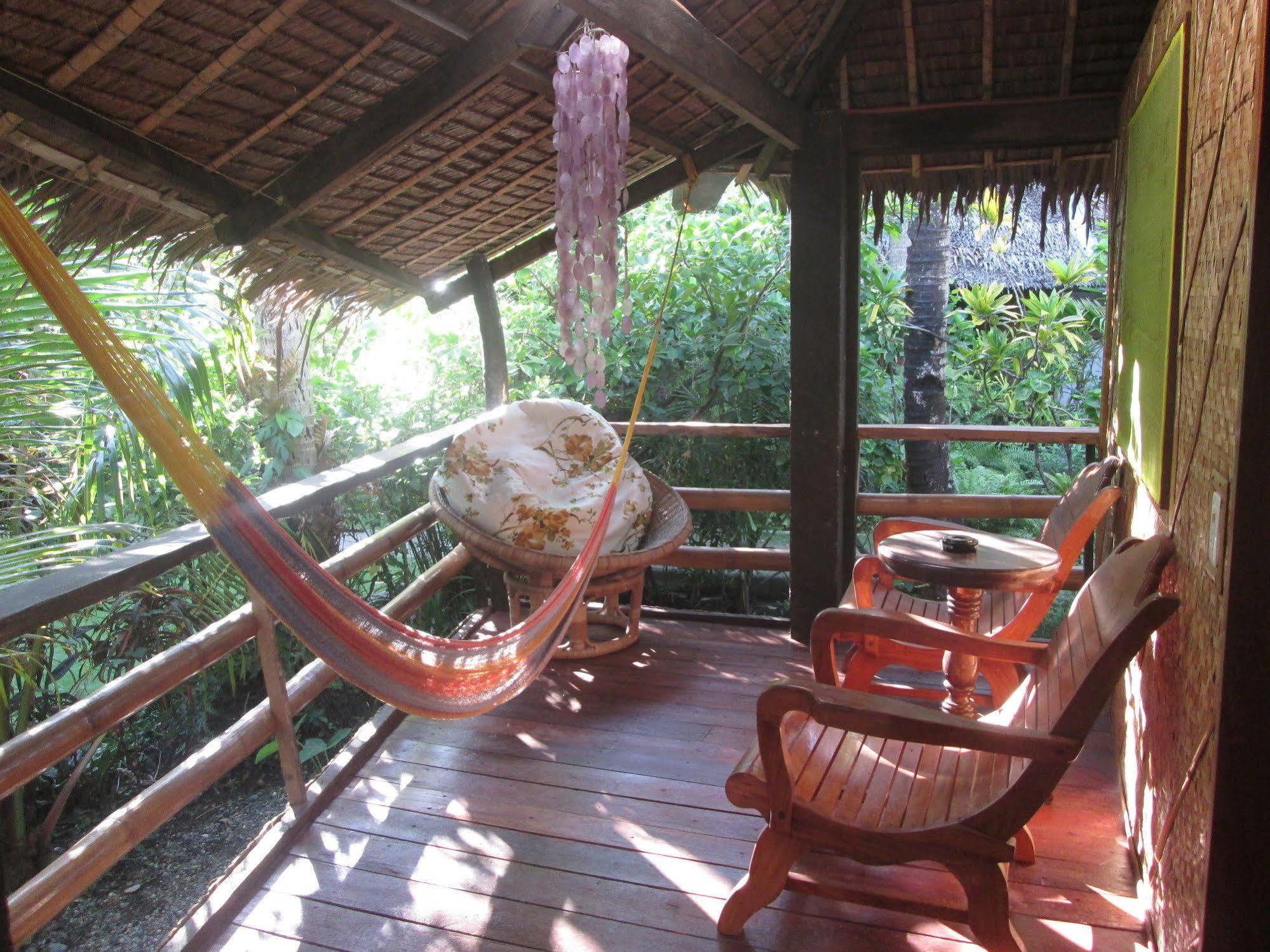 Bamboo Bungalows Resthouse Balabag  Exteriér fotografie